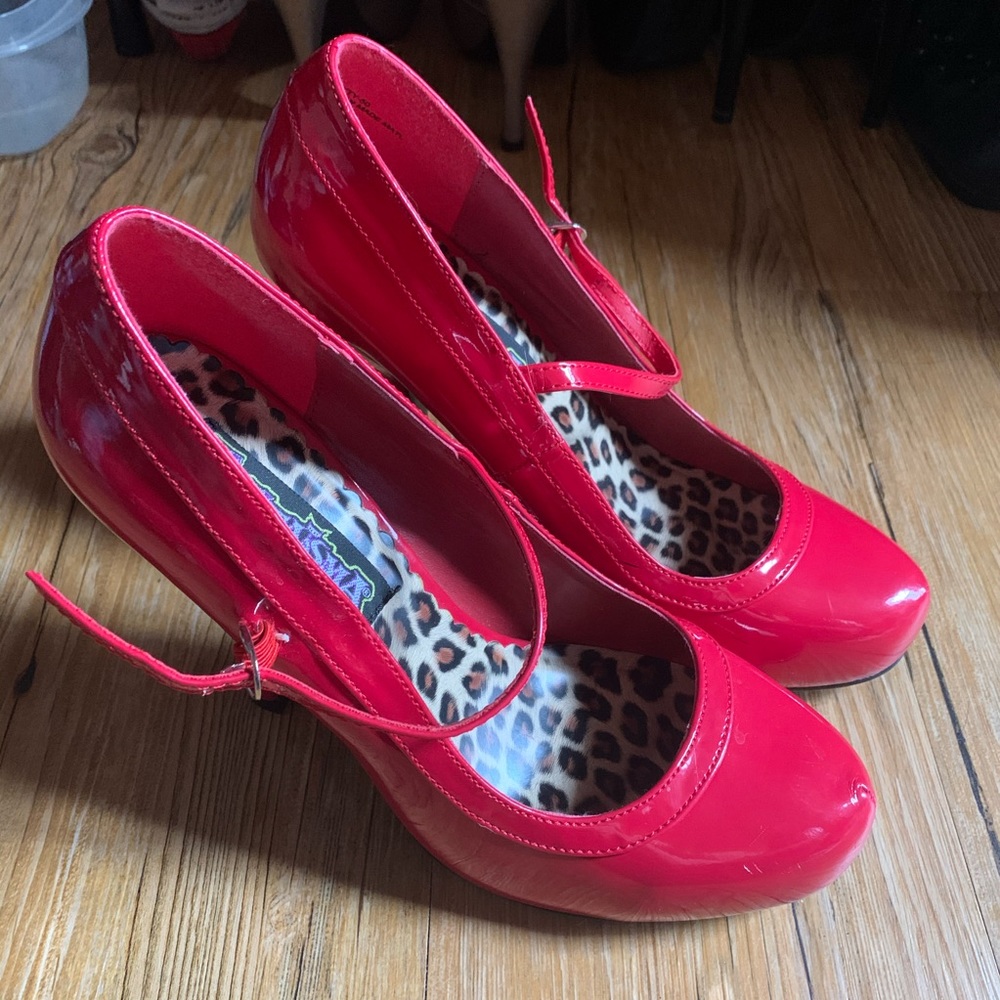Faux Patent Leather Red Mary Jane Heels Size 8